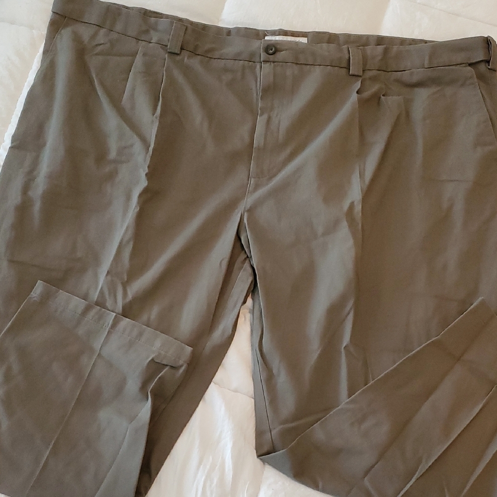 AMAZON ESSENTIALS Men's Gray Pants